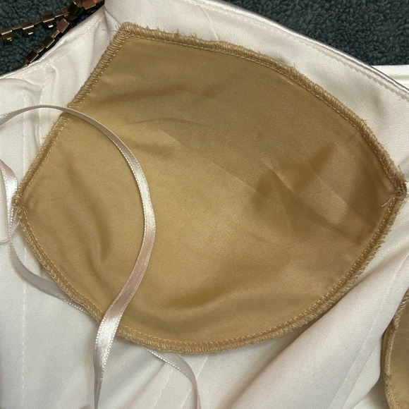 MAC DUGGAL
Rhinstone-Trim Trumpet Gown NWT Size 6 White - Picture 6 of 12